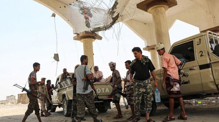 درگیری نیروهای وابسته به عربستان با گروه تحت حمایت امارات در یمن