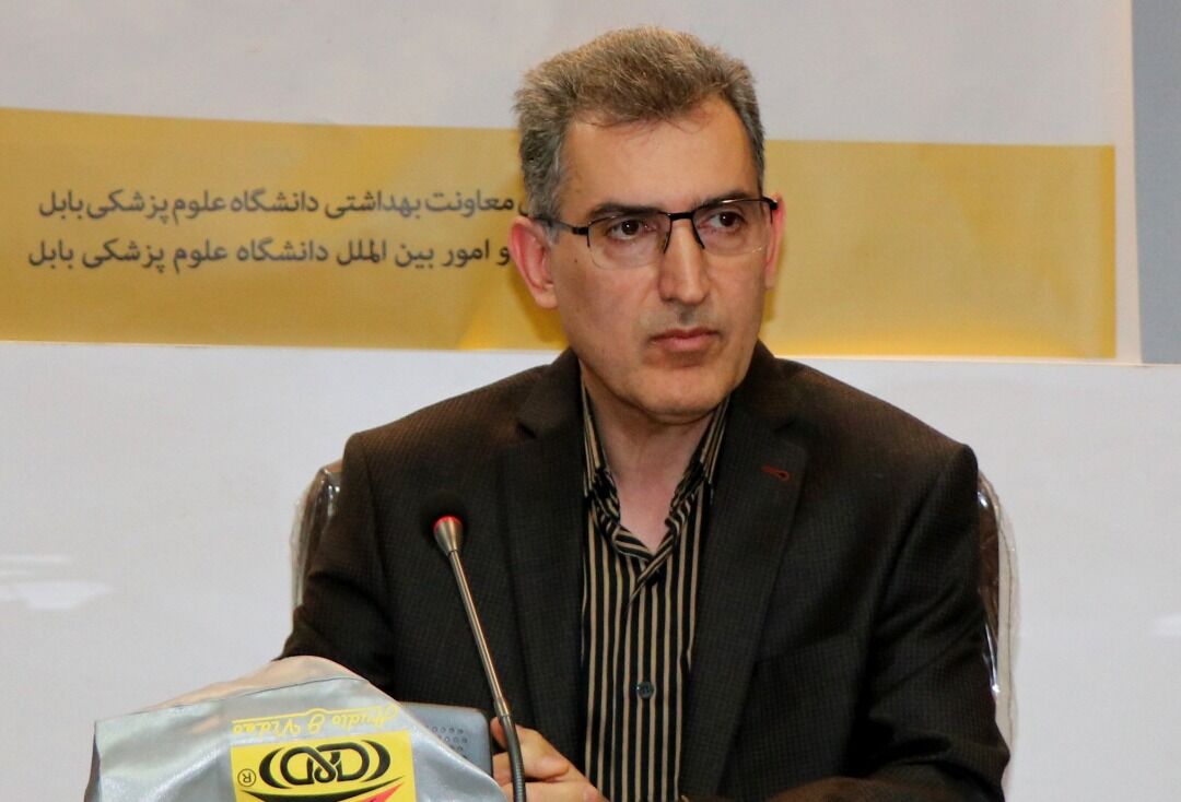 تنها افراد سالم خانواده برای خرید از منزل خارج شوند