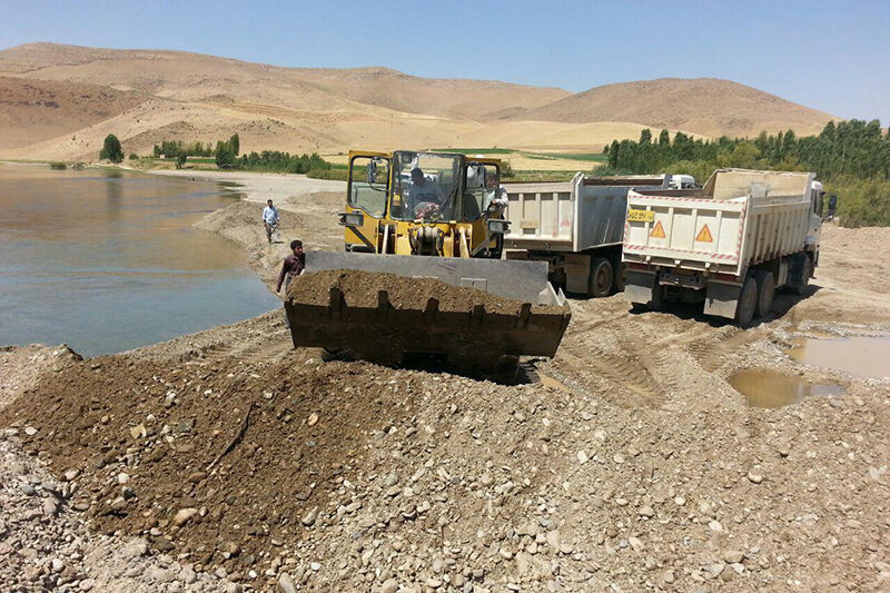 تداوم برداشت غیرمجاز شن و ماسه از برخی رودخانه‌های مازندران