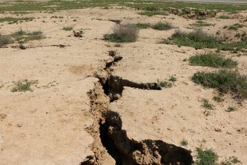 خطر فرونشست زمین درقم جدی‌تر از همیشه