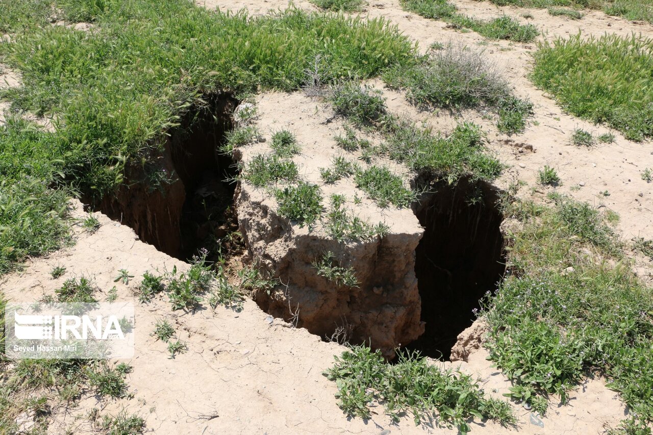 کوک شدن فرونشست زیر پای تهران