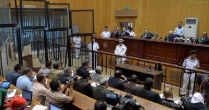 دادگاه مصر ۱۳ نفر را در فهرست تروریستی قرار داد