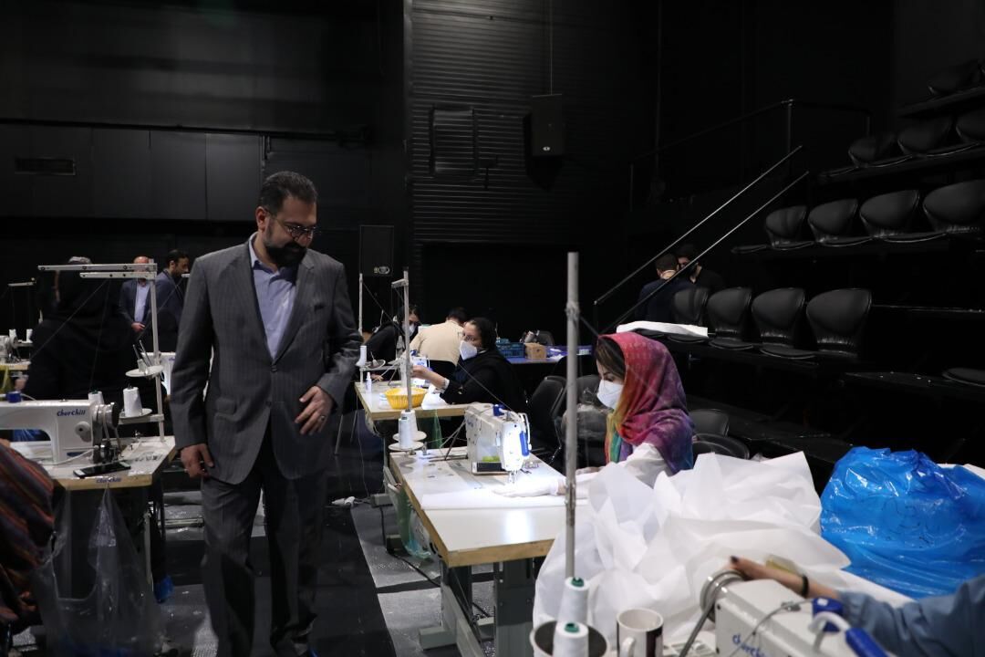 قدردانی از هنرمندان کارگاه تولید ماسک بنیاد رودکی