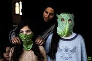 مردم غزه به خاطر محاصره با کلم ماسک درست کردند