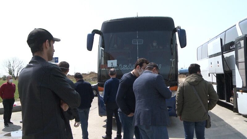 2nd group of Iranian expatriates in Azerbaijan return home