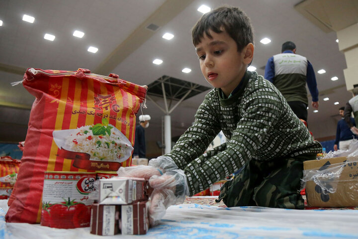 توزیع ۵۰ هزار بسته معیشتی در دومین مرحله از رزمایش کمک مومنانه در خوزستان