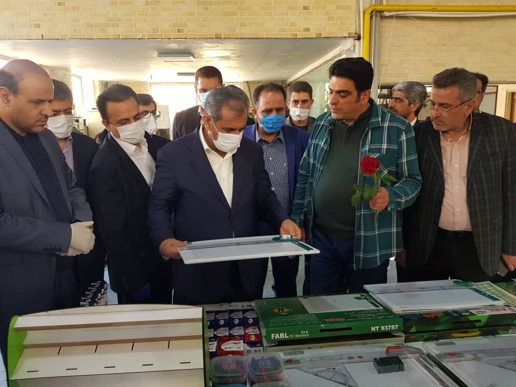 استاندار قزوین از چند واحد صنعتی بازدید کرد
