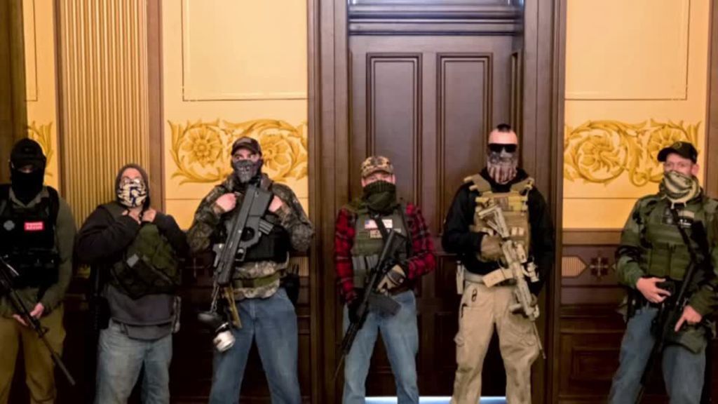 معترضان مسلح وارد ساختمان کنگره ایالتی میشیگان شدند