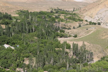 گردشی در روستای اروانه سرخه