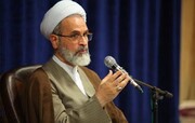 امام‌جمعه قم:آزادی بیان به معنای توهین به عقاید دیگران نیست