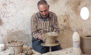 هنر سفالگری میراث خانواده سیرجانی ایرنا