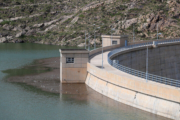 چشم نگران خراسان رضوی به آسمان کم‌بارش زمستانی