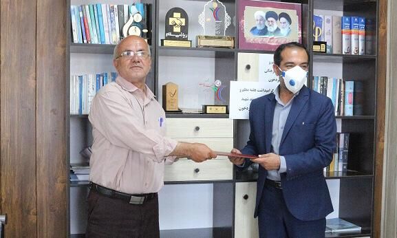 بازنشستگان دیر و بردخون تجلیل شدند بازنشستگان دیر و بردخون تجلیل شدند