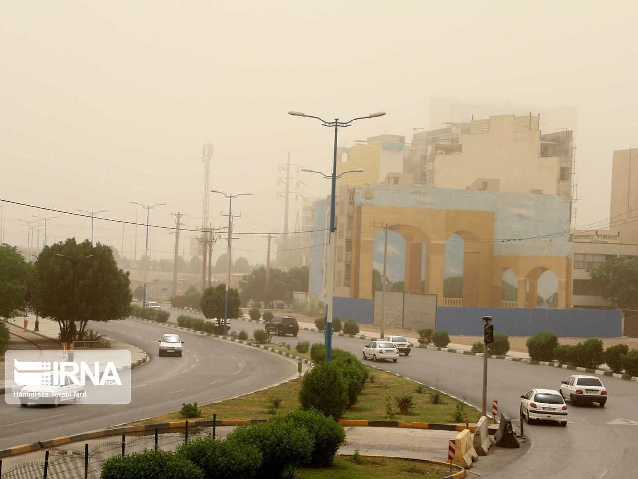 وزش باد و گرد و خاک موقت خوزستان را فرا می‌گیرد 
