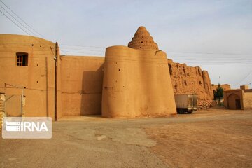 Jandagh Castle; Historical tourist attraction in Central Iran