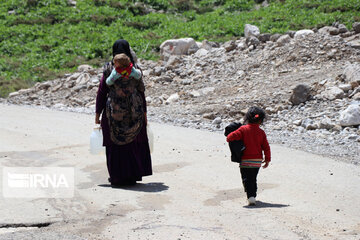 Iran’s Bakhtiari nomads migrating in spring