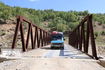 Iran’s Bakhtiari nomads migrating in spring