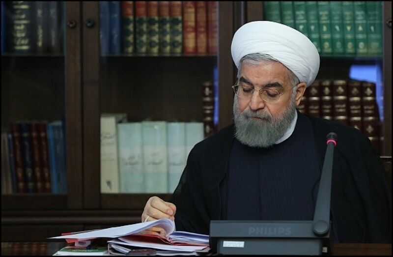 الرئيس روحاني يعزي باستشهاد عدد من أفراد القوة البحرية للجيش الرئيس روحاني يعزي باستشهاد عدد من أفراد القوة البحرية للجيش