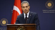 سخنگوی وزارت خارجه ترکیه: مکرون عقلش را از دست داده است