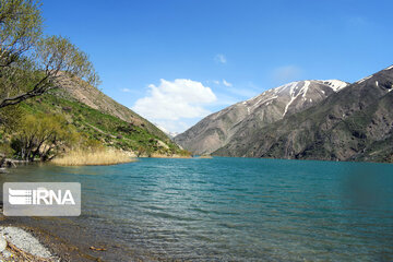 Gahar Lake; Beautiful Tourist Resort in Iran's Lorestan