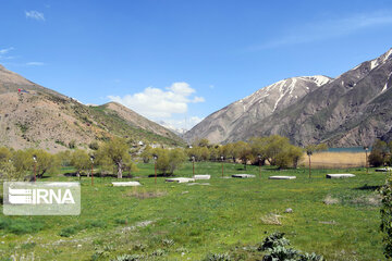 Gahar Lake; Beautiful Tourist Resort in Iran's Lorestan