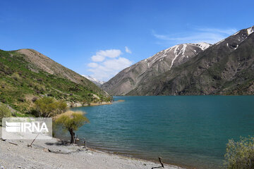 Gahar Lake; Beautiful Tourist Resort in Iran's Lorestan