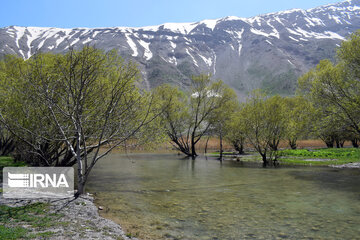 Gahar Lake; Beautiful Tourist Resort in Iran's Lorestan