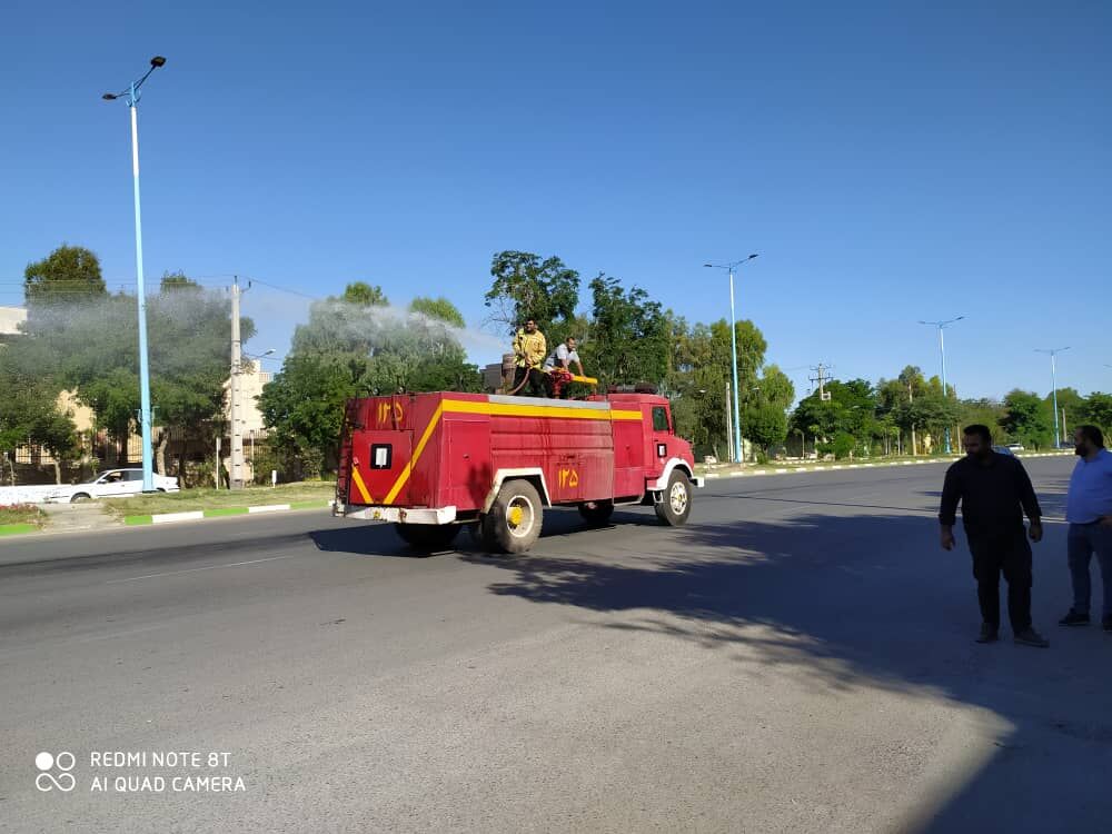 ادارات و بانکهای اندیمشک ضد عفونی شدند ادارات و بانکهای اندیمشک ضد عفونی شدند