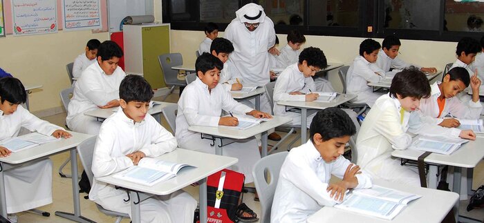 معلمان با «رویکرد فکری مخالف» از مدارس عربستان اخراج می‌شوند