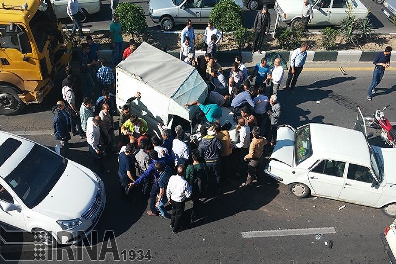 سوانح رانندگی در مشهد ۲ کشته و ۴۱ مصدوم برجا گذاشت