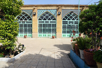 La mosquée historique Haj Ali à Chiraz