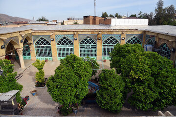 La mosquée historique Haj Ali à Chiraz