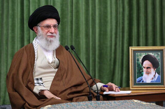  Supreme Leader: US to be expelled from Iraq, Syria