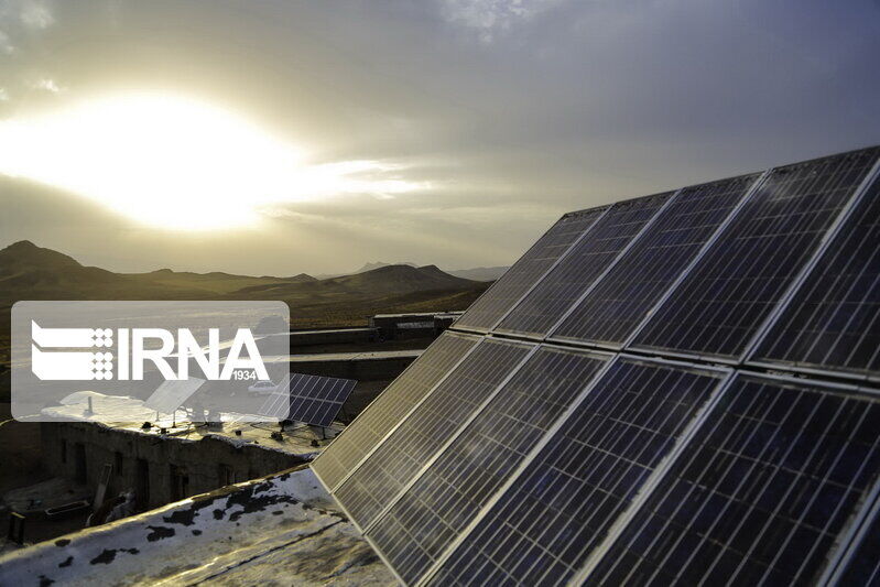 اخبار مناطق تهران؛ نصب ۱۲۲ آبگرمکن‌ خورشیدی در ۲۲ بوستان شاخص