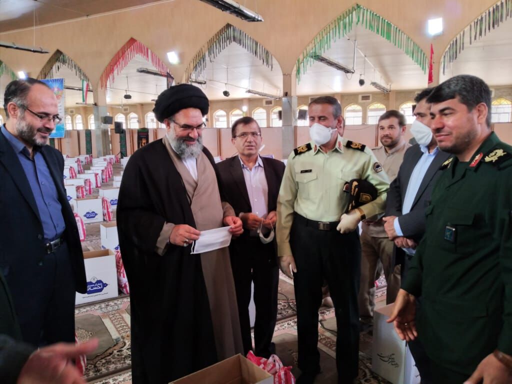 25 هزار خانوار نیازمند کهگیلویه و بویراحمد از بسته های غذایی بهره مند شدند