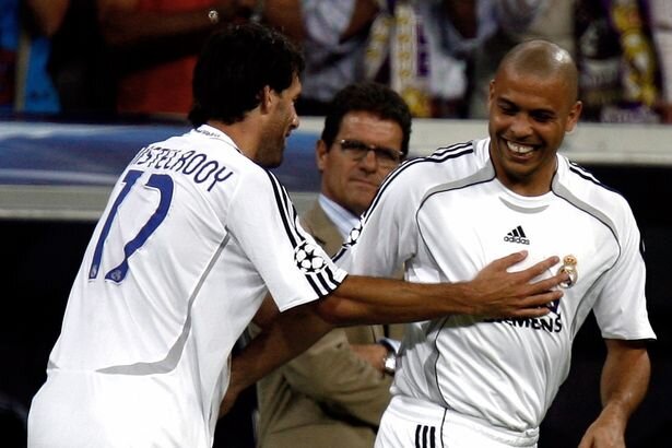 واکنش «نیستلروی» به ادعای «کاپلو» در مورد بوی عجیب رختکن رئال