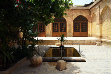 La mosquée Hajj Nezam Al Molk à Chiraz