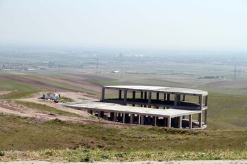بازدید استاندار قزوین از روند احداث موزه دفاع مقدس