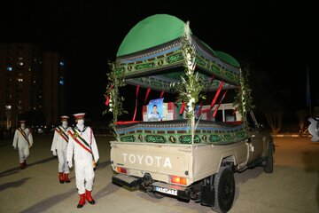 ورود پیکر شهید هرمزگانی ناوچه کنارک به بندرعباس