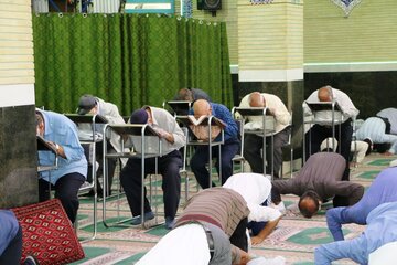 اقامه نماز عید فطر در ورامین