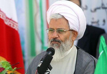 امام جمعه زنجان: عبادت و نیکی‌های خود را بعد از ماه رمضان ادامه دهیم