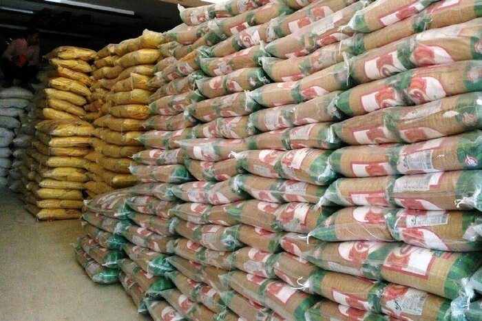۲۴ تن برنج تنظیم بازار در شهرستان دیر توزیع شد