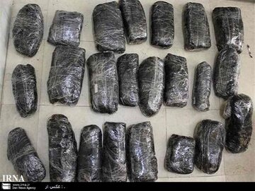 حدود ۲۴۰ کیلوگرم مواد مخدر در جاده ارتباطی یاسوج به شیراز کشف شد
