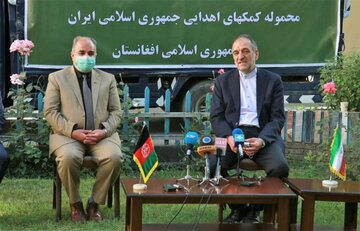 محموله کمک تجهیزات پزشکی ایران به وزارت بهداشت افغانستان تحویل شد