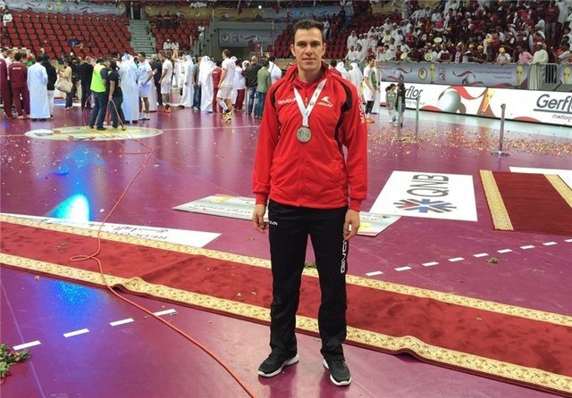 Вратарь сборной Ирана по гандболу присоединился к румынскому клубу Бузэу