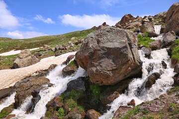 کوه بزسینا