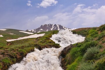 کوه بزسینا