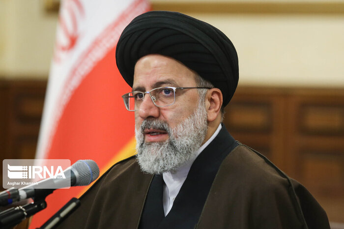قاضی‌زاده هاشمی از مخالفت رییسی با حضور در انتخابات ۱۴۰۰ خبر داد