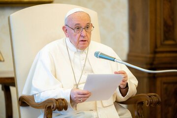 پاپ برای قربانیان انفجار لبنان طلب آمرزش کرد