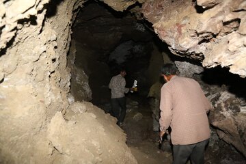 Iran/Bandar Abbas : spectaculaire grotte de sel « Khersin » au sud